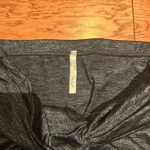 Sparkly grey bodycon strapless dress - Picture 3 of 3